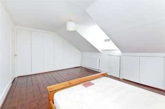  Image of 2 bedroom Flat to rent in Beresford Road London N5 at Highbury London Highbury, N5 2HZ