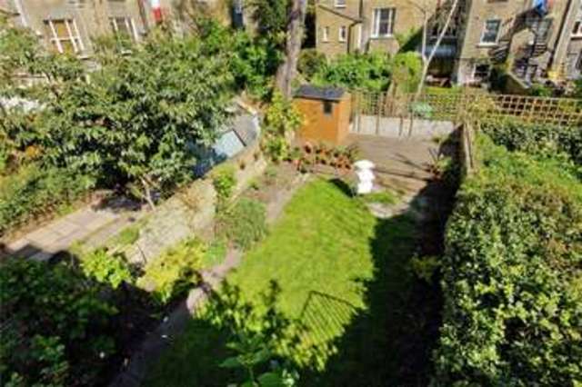  Image of 2 bedroom Flat to rent in Beresford Road London N5 at Highbury London Highbury, N5 2HZ