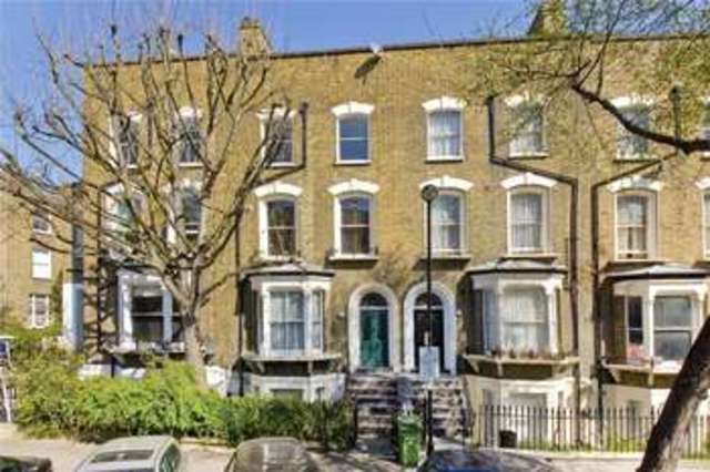  Image of 2 bedroom Flat to rent in Beresford Road London N5 at Highbury London Highbury, N5 2HZ