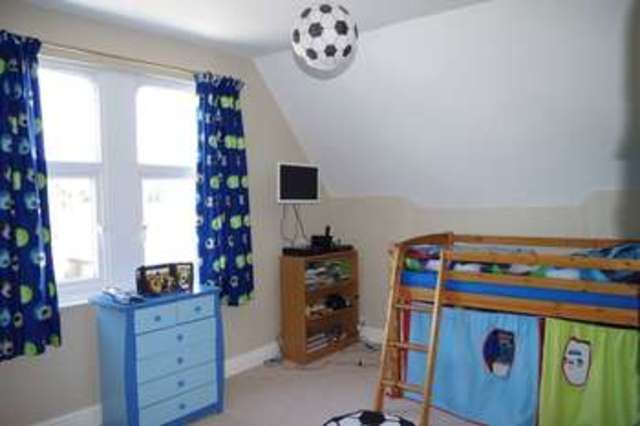  Image of 3 bedroom Flat for sale in Berrow Road Burnham-on-Sea TA8 at Berrow Road  Burnham-On-Sea, TA8 2EZ