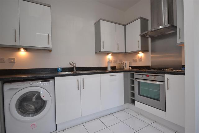  Image of 2 bedroom Property to rent in Marchant Close London NW7 at 3 Marchant Close  Mill Hill, NW7 2GD