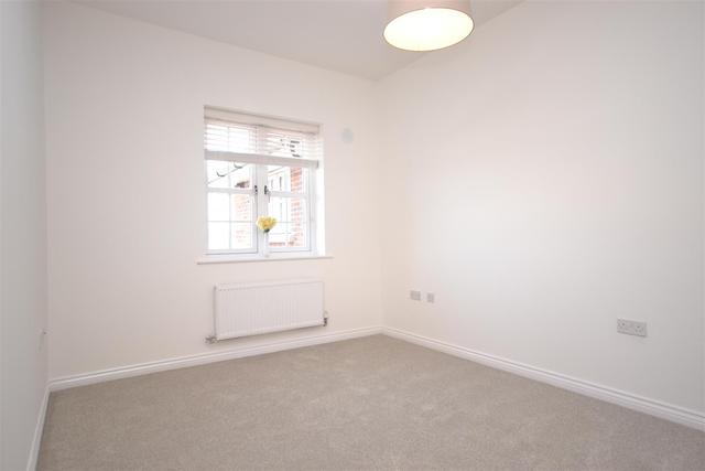  Image of 2 bedroom Property to rent in Marchant Close London NW7 at 3 Marchant Close  Mill Hill, NW7 2GD