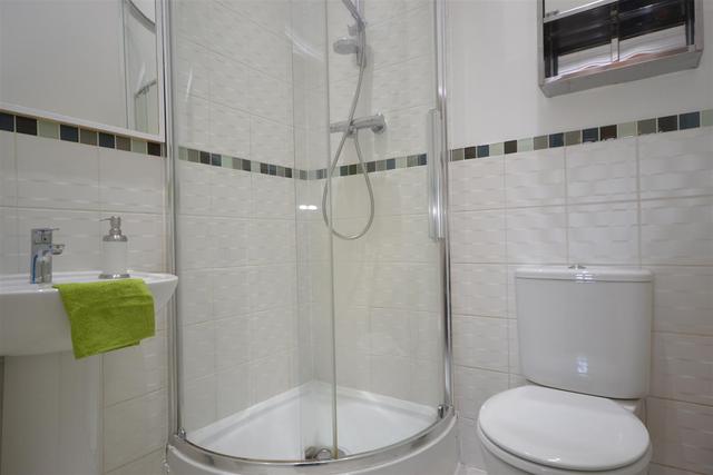  Image of 2 bedroom Property to rent in Marchant Close London NW7 at 3 Marchant Close  Mill Hill, NW7 2GD