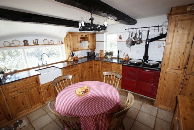  Image of 3 bedroom Detached house for sale in Aylesbury Road Bierton Aylesbury HP22 at Aylesbury Road Bierton Bierton, HP22 5BT