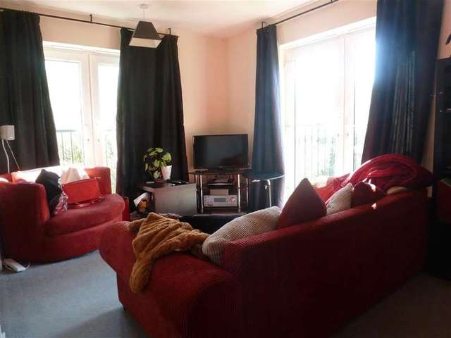  Image of 2 bedroom Flat for sale in Billys Copse Havant PO9 at Havant Hampshire Havant, PO9 5DJ