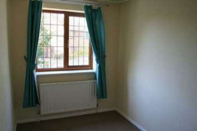  Image of 2 bedroom Semi-Detached house to rent in Binbrook Close Lincoln LN6 at Binbrook Close  Lincoln, LN6 3QD