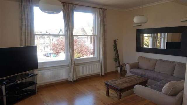  Image of 2 bedroom Apartment for sale in Birdhurst Road South Croydon CR2 at South Croydon Surrey South Croydon, CR2 7EF