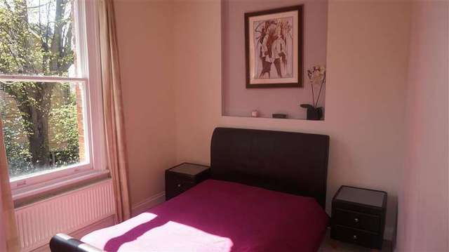  Image of 2 bedroom Apartment for sale in Birdhurst Road South Croydon CR2 at South Croydon Surrey South Croydon, CR2 7EF