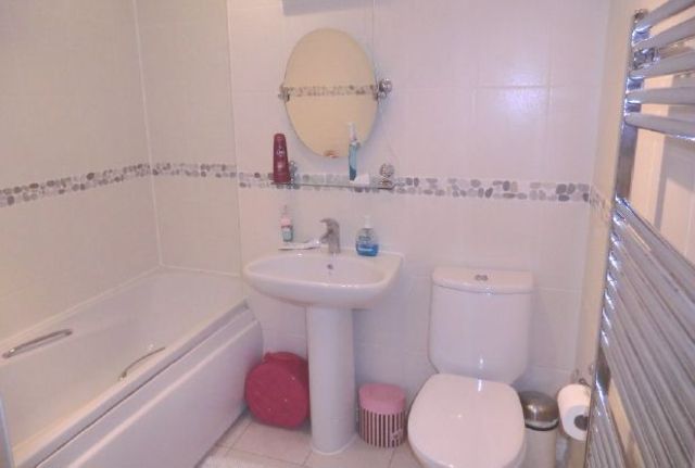  Image of 3 bedroom Semi-Detached house for sale in Blake Close Whiteley Fareham PO15 at Whiteley  Fareham, PO15 7LT