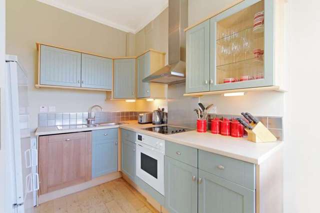  Image of 1 bedroom Property to rent in Blomfield Road London W9 at Blomfield Road  London, W9 2PD