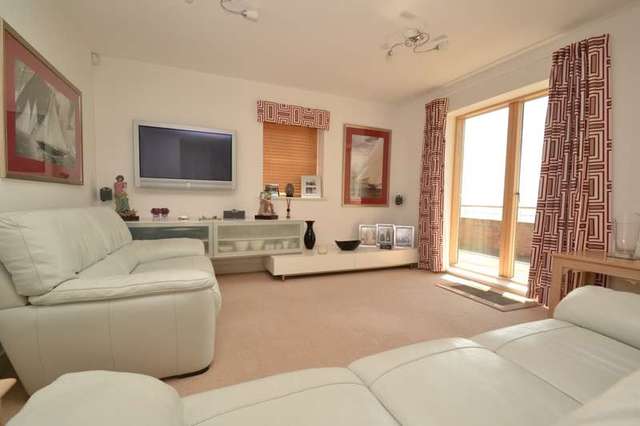  Image of 2 bedroom Flat for sale in Honeycombe Chine Pokesdown Bournemouth BH5 at Boscombe Bournemouth, BH5 1LG