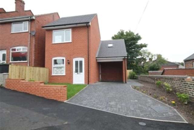  Image of 2 bedroom Detached house to rent in Botany Bay Road Hanley Stoke-on-Trent ST1 at Stoke-on-Trent, ST1 6PX