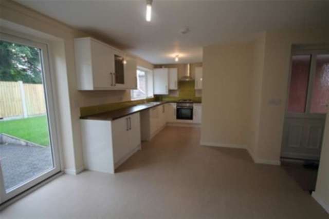  Image of 2 bedroom Detached house to rent in Botany Bay Road Hanley Stoke-on-Trent ST1 at Stoke-on-Trent, ST1 6PX
