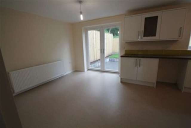  Image of 2 bedroom Detached house to rent in Botany Bay Road Hanley Stoke-on-Trent ST1 at Stoke-on-Trent, ST1 6PX