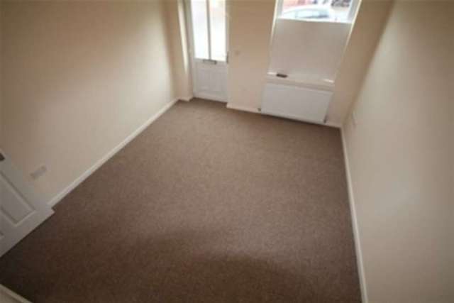  Image of 2 bedroom Detached house to rent in Botany Bay Road Hanley Stoke-on-Trent ST1 at Stoke-on-Trent, ST1 6PX