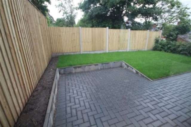  Image of 2 bedroom Detached house to rent in Botany Bay Road Hanley Stoke-on-Trent ST1 at Stoke-on-Trent, ST1 6PX