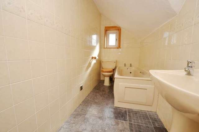  Image of 1 bedroom Flat for sale in Carlton Road Bournemouth BH1 at Bournemouth, BH1 3TG