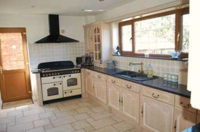  Image of 4 bedroom Detached house for sale in Bramley Gardens Laindon Basildon SS15 at Bramley Gardens  Laindon, SS15 5QA