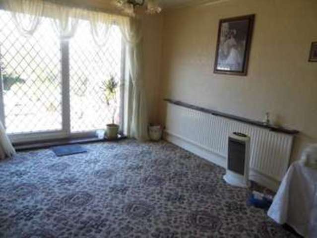  Image of 2 bedroom Detached house for sale in Broadway Chadderton Oldham OL9 at Manchester Greater Manchester Manchester, OL9 0AA