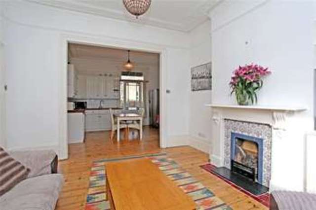  Image of 2 bedroom Flat to rent in Broomwood Road London SW11 at Battersea London Clapham Junction, SW11 6HT