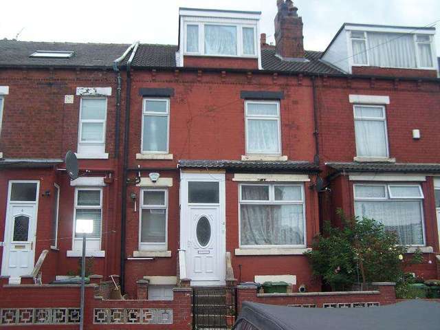  Image of 2 bedroom Terraced house to rent in Broughton Avenue Leeds LS9 at Leeds, LS9 6BD