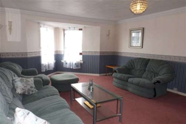 Image of 2 bedroom Flat to rent in Broughty Ferry Road Dundee DD4 at Dundee, DD4 6JR