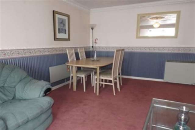  Image of 2 bedroom Flat to rent in Broughty Ferry Road Dundee DD4 at Dundee, DD4 6JR