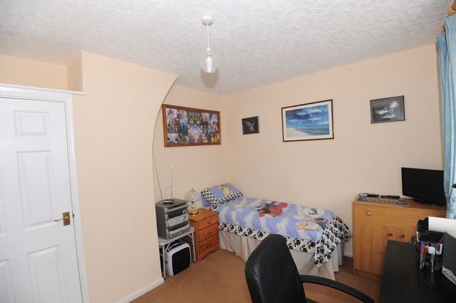  Image of 3 bedroom Semi-Detached house for sale in Brown Avenue Mansfield Woodhouse Mansfield NG19 at Brown Avenue Mansfield Woodhouse Mansfield, NG19 8HL