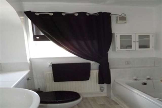  Image of 4 bedroom Detached house to rent in Brueacre Drive Wemyss Bay PA18 at Wemyss Bay, PA18 6HA