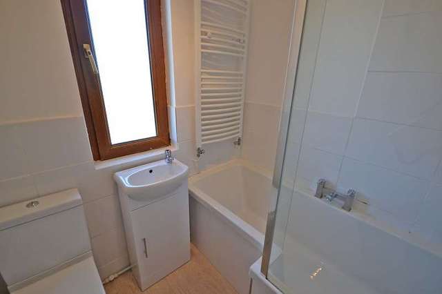  Image of 3 bedroom Semi-Detached house to rent in Caerleon Road Newport NP19 at Caerleon Road  Newport, NP19 7LX