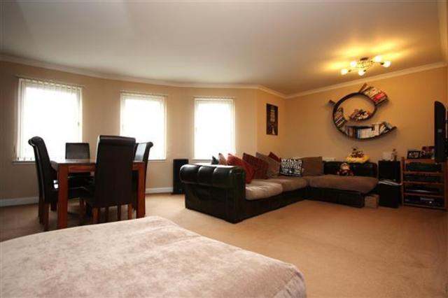  Image of 2 bedroom Flat to rent in Calderpark Terrace Uddingston Glasgow G71 at Broomhouse Glasgow Glasgow, G71 7SR