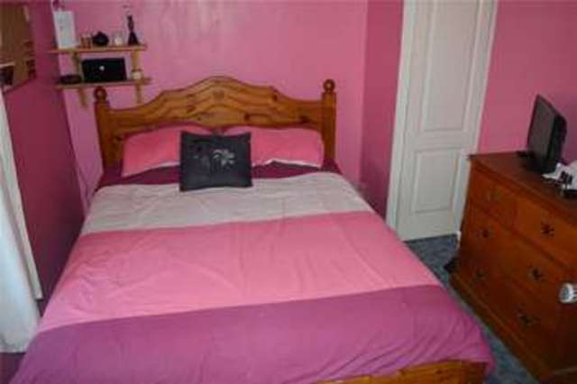  Image of 3 bedroom Semi-Detached house for sale in Callington Road Reading RG2 at Reading Berkshire Whitley, RG2 7QR
