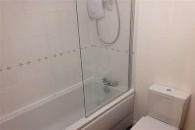  Image of 2 bedroom Flat to rent in Canute Road Southampton SO14 at Southampton, SO14 3FT