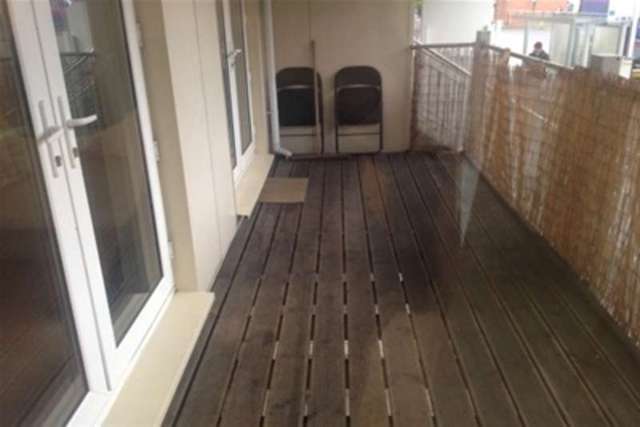  Image of 2 bedroom Flat to rent in Canute Road Southampton SO14 at Southampton, SO14 3FT