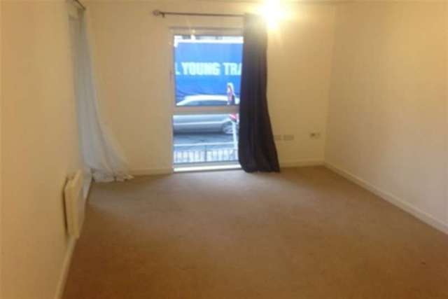  Image of 2 bedroom Flat to rent in Canute Road Southampton SO14 at Southampton, SO14 3FT