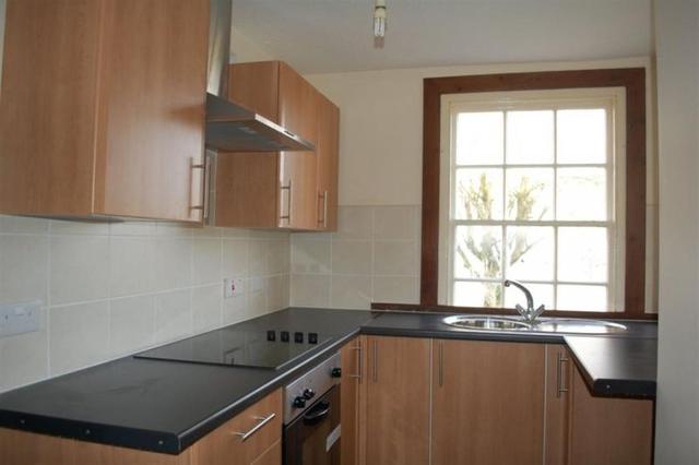  Image of 1 bedroom Flat to rent in Spilman Street Carmarthen SA31 at Spilman Street  Carmarthen, SA31 1JY