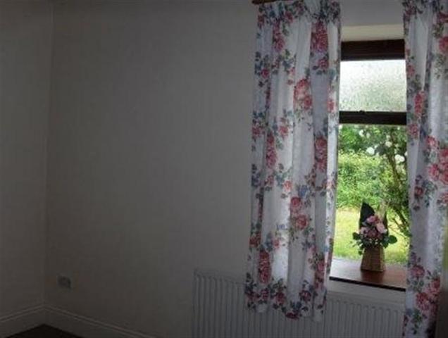  Image of 2 bedroom Bungalow to rent in Heol Mansant Pontyates Llanelli SA15 at Heol Mansant  Llanelli, SA15 5SB