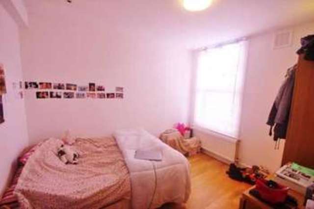  Image of 5 bedroom Flat to rent in Carysfort Road London N16 at Stamford Hill London Stamford Hill, N16 9AP