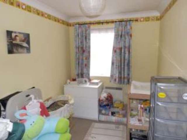  Image of 2 bedroom Flat for sale in Rawlyn Close Chafford Hundred Grays RM16 at Chafford Hundred Grays North Stifford, RM16 6BS