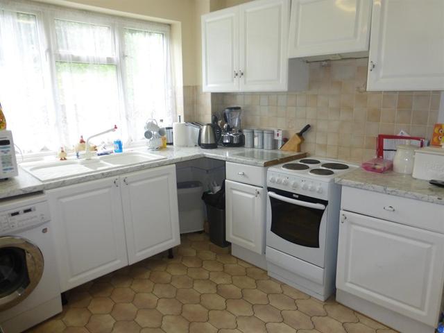  Image of 2 bedroom Detached house for sale in Chapel Close Crayford Dartford DA1 at Chapel Close Crayford Crayford, DA1 4DG