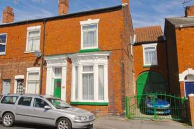  Image of 3 bedroom Terraced house for sale in Chapel Lane Barton-upon-Humber DN18 at Chapel Lane  Barton-Upon-Humber, DN18 5PJ