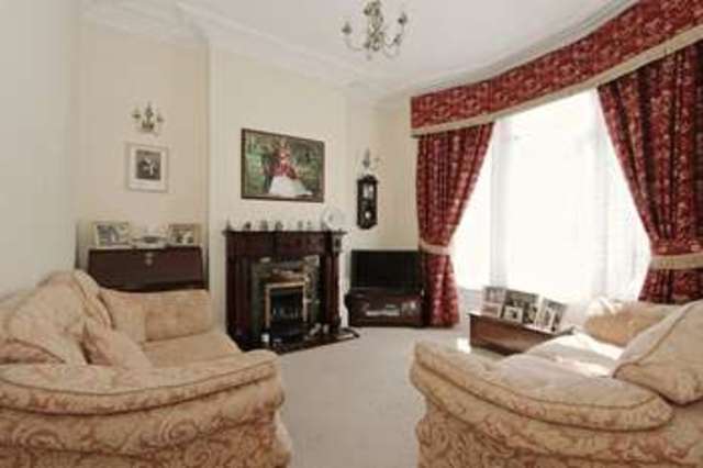  Image of 3 bedroom Terraced house for sale in Chapel Lane Barton-upon-Humber DN18 at Chapel Lane  Barton-Upon-Humber, DN18 5PJ