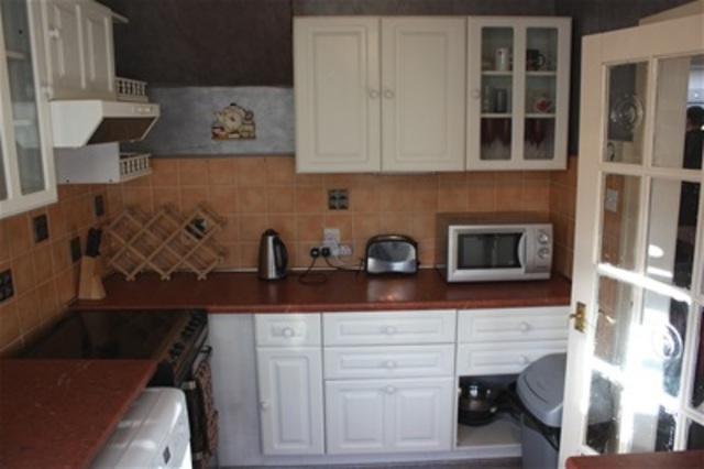  Image of 2 bedroom Semi-Detached house to rent in Charles Crescent Bathgate EH48 at Bathgate West Lothian West Lothian, EH48 1JJ