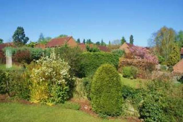  Image of 4 bedroom Detached house for sale in The Hawthorns Charvil Reading RG10 at The Hawthorns Charvil Reading, RG10 9TS