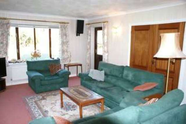  Image of 4 bedroom Detached house for sale in The Hawthorns Charvil Reading RG10 at The Hawthorns Charvil Reading, RG10 9TS