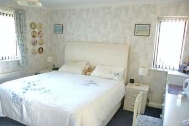  Image of 4 bedroom Detached house for sale in The Hawthorns Charvil Reading RG10 at The Hawthorns Charvil Reading, RG10 9TS