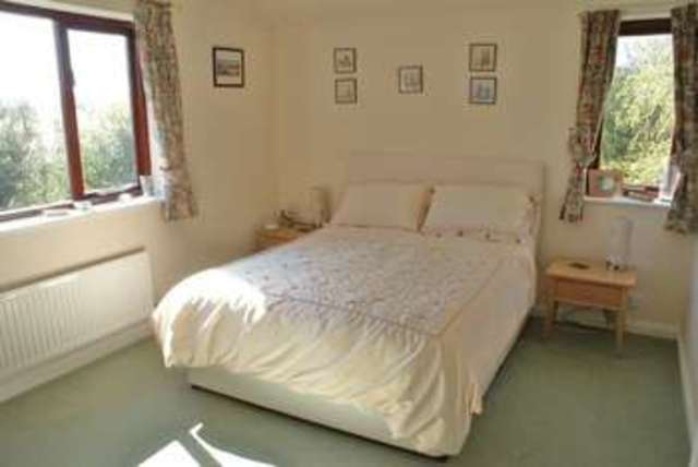  Image of 4 bedroom Detached house for sale in The Hawthorns Charvil Reading RG10 at The Hawthorns Charvil Reading, RG10 9TS