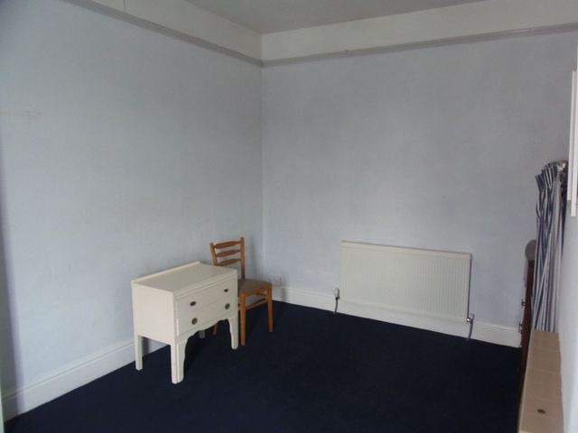  Image of 1 bedroom Flat to rent in Chequer Road Hyde Park Doncaster DN1 at Hyde Park  Doncaster, DN1 2AL