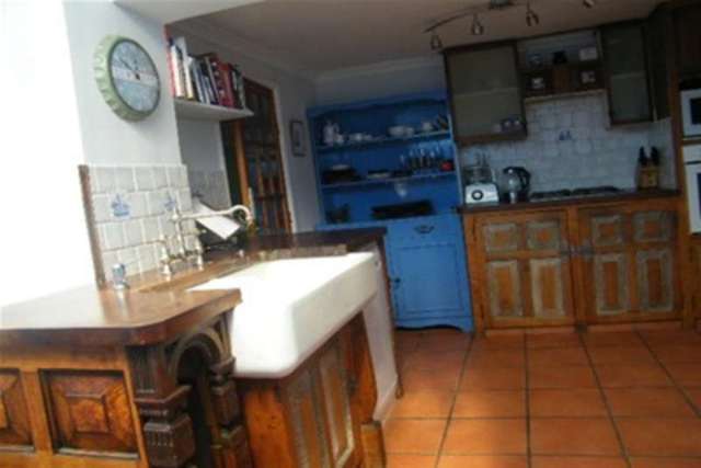  Image of 3 bedroom Terraced house to rent in Church Road Alphington Exeter EX2 at Exeter, EX2 8SJ