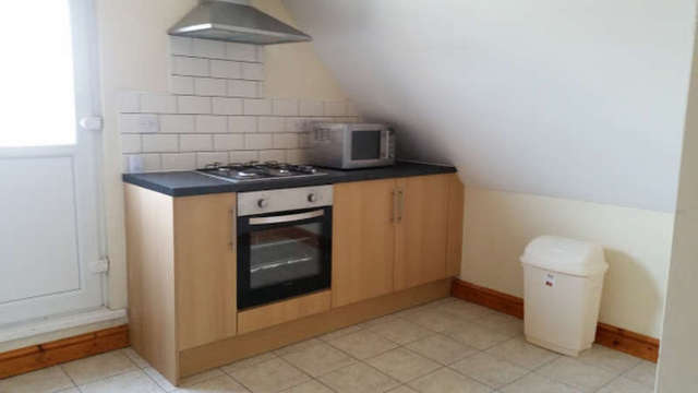  Image of 2 bedroom Flat to rent in City Road Roath Cardiff CF24 at City Road  Cardiff, CF24 3DQ